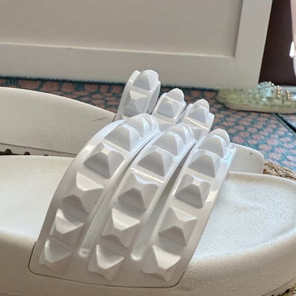 Capelli New York White Studded Slide Sandals - Picture 7 of 9